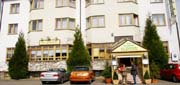 Foto zeigt die Aussenansicht des Hotel Garibaldi in Rodgau